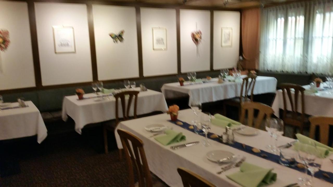 Gasthaus Post Muotathal エクステリア 写真